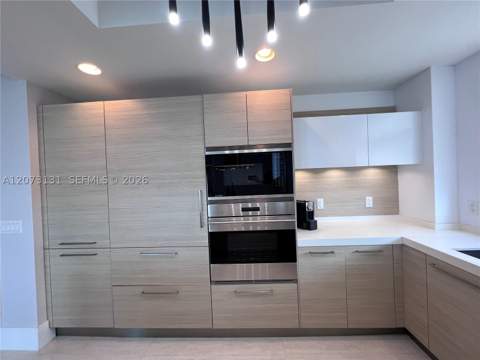 17301 Biscayne Blvd 1402, North Miami Beach FL - photo 17 of 38