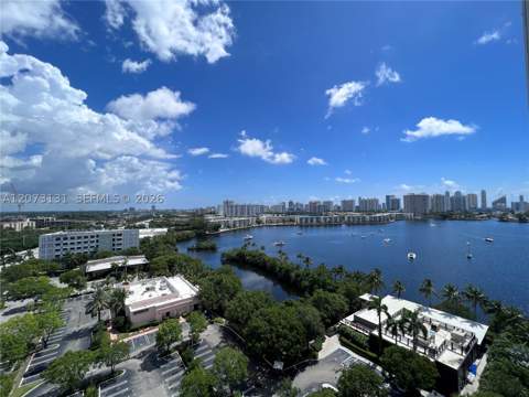 17301 Biscayne Blvd 1402, North Miami Beach FL - photo 22 of 38