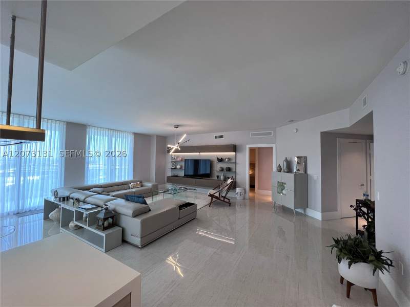 2 bedroom Condominium at 17301 Biscayne Blvd 1402, Marina Palms Residences N, North Miami Beach — photo 3