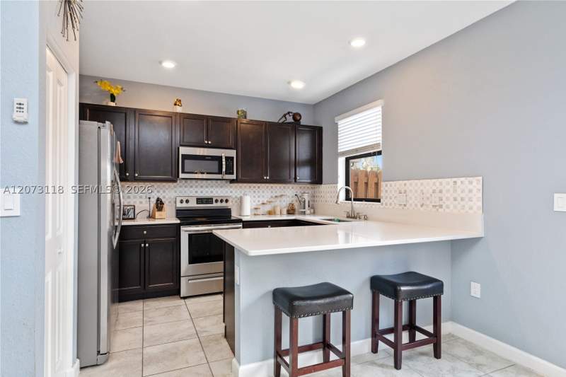 3 bedroom Townhouse at 24887 SW 113th Pl, Coco Palm Villas, Homestead — photo 4