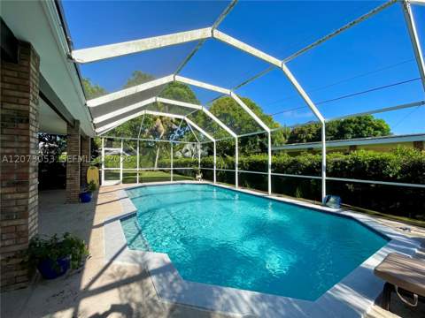 8522 SW 148th Ter, Palmetto Bay FL - photo 9 of 42