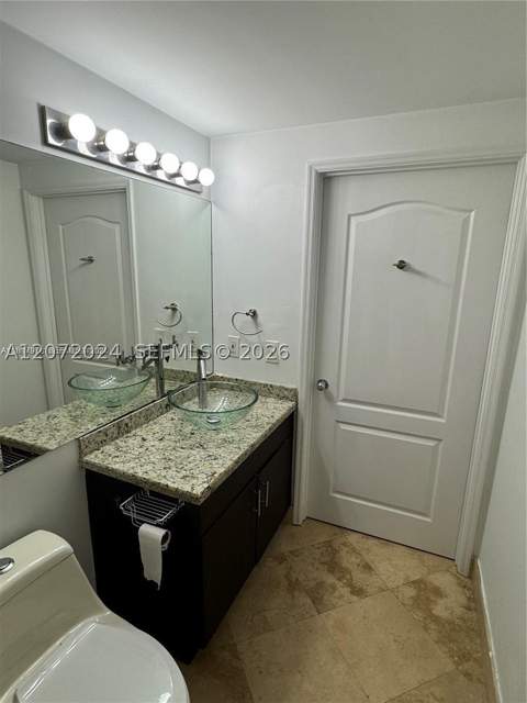 5091 NW 7th St 615, Miami FL - photo 24 of 37
