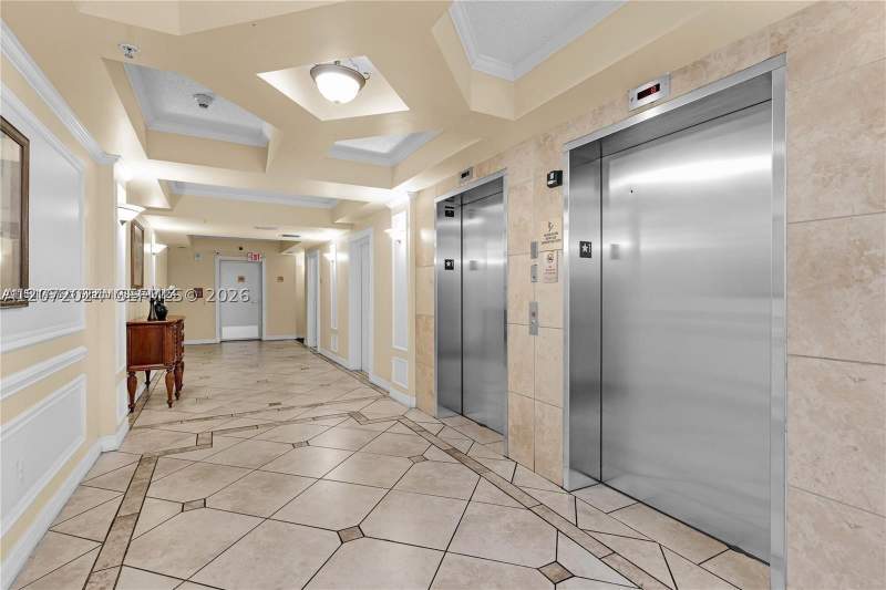 2 bedroom Condominium at 5091 NW 7th St 615, Blue Lagoon Condo, Miami — photo 3