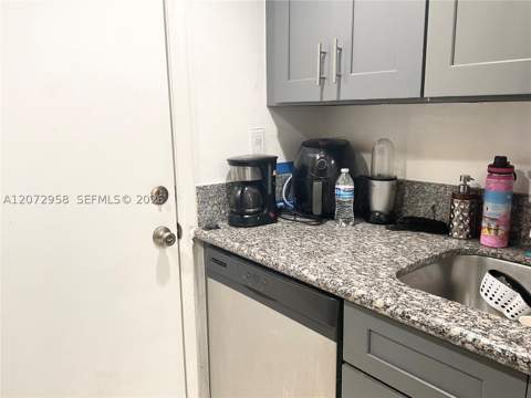 17901 NW 68th Ave T207, Hialeah FL - photo 7 of 35