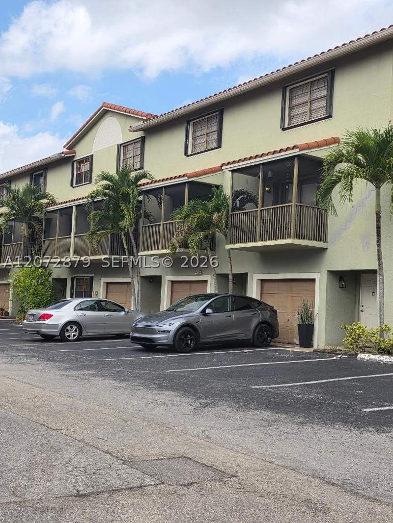 3 bedroom Condominium at 9872 Hammocks Blvd 105-51, Banyan Tree Eleven Condo, Miami — photo 2