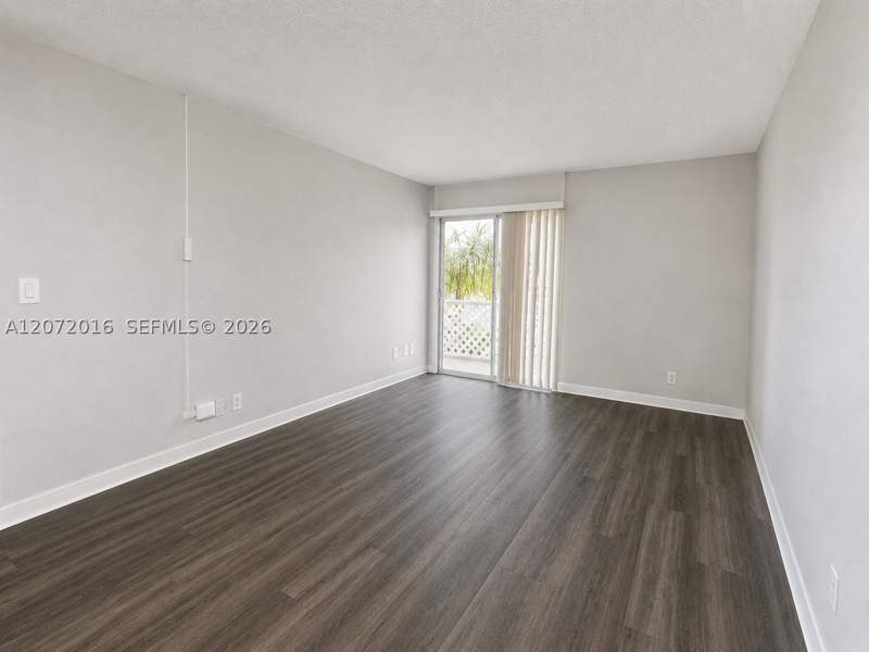 1 bedroom Condominium at 4550 NW 9th St 512E, Yolanda Villas Condo, Miami — photo 4