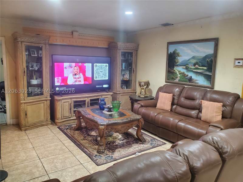 4 bedroom SingleFamilyResidence at 1341 NW 132 St, Park View Sub, Miami — photo 4