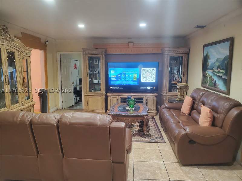 4 bedroom SingleFamilyResidence at 1341 NW 132 St, Park View Sub, Miami — photo 5