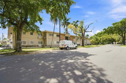 6511 Santona St C6, Coral Gables FL - photo 21 of 22