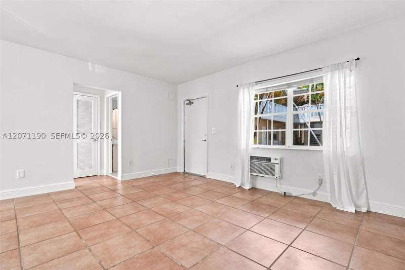 1 bedroom Condominium at 6511 Santona St C6, Santona Condo, Coral Gables — photo 4