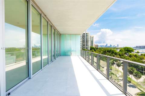 2675 S Bayshore Dr 602S, Miami FL - photo 10 of 51