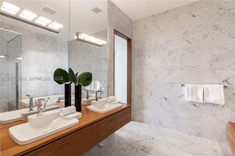 2675 S Bayshore Dr 602S, Miami FL - photo 16 of 51