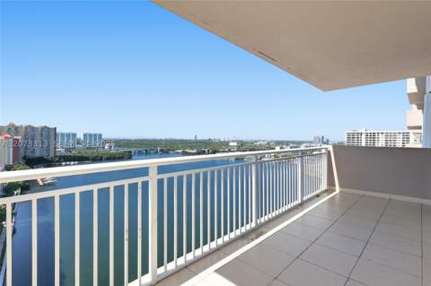 250 174th St 2004, Sunny Isles Beach FL - photo 23 of 33
