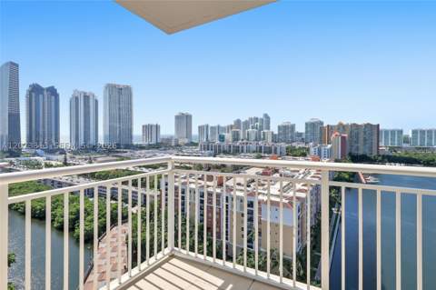 250 174th St 2004, Sunny Isles Beach FL - photo 24 of 33