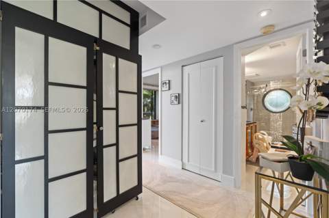 1000 W Island Blvd 202, Aventura FL - photo 24 of 98