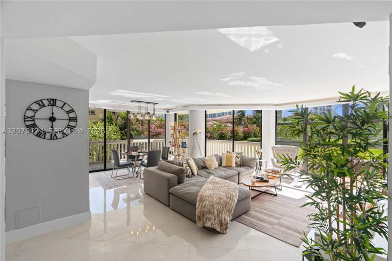 3 bedroom Condominium at 1000 W Island Blvd 202, 1000 ISL BLVD WILLIAMS IS, Aventura — photo 3