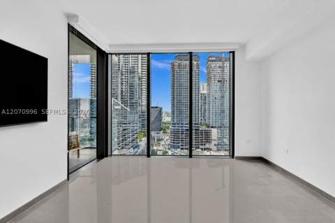 68 SE 6th St 1702, Miami FL - photo 16 of 40