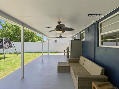 363 E 62nd Street, Hialeah FL - photo 8 of 41