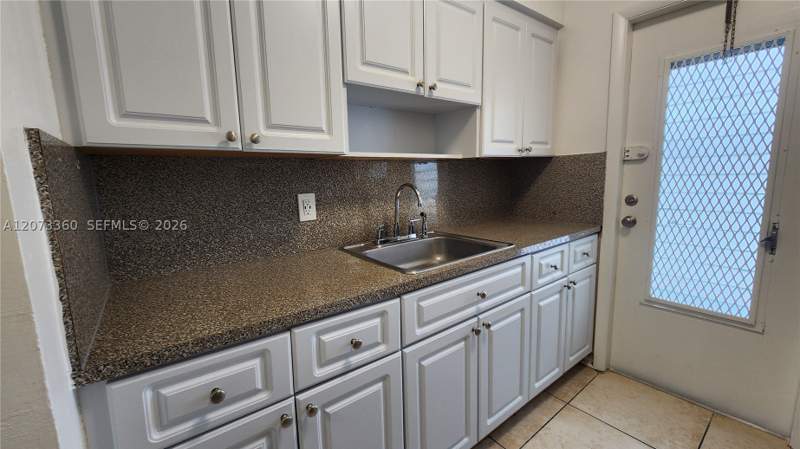 1 bedroom Condominium at 1231 Pennsylvania Ave 10, 1231 Penn Inc Condo, Miami Beach — photo 4