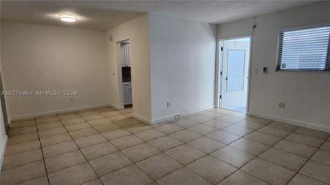 1231 Pennsylvania Ave 10, Miami Beach FL - photo 7 of 11