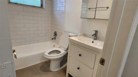 1231 Pennsylvania Ave 10, Miami Beach FL - photo 9 of 11