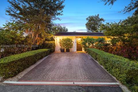 815 Monterey St, Coral Gables FL - photo 23 of 25
