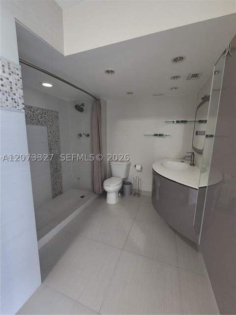11930 N Bayshore Dr 1407, North Miami FL - photo 22 of 46