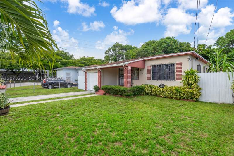 3 bedroom SingleFamilyResidence at 1191 NW 49th St, Crestwood, Miami — photo 4
