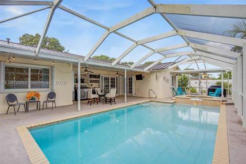 15431 SW 177th Ter, Miami FL - photo 24 of 38