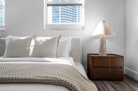 1200 Brickell Bay Dr 2501, Miami FL - photo 13 of 33