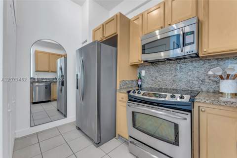 6001 SW 70th St 513, South Miami FL - photo 9 of 11