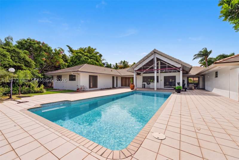 5 bedroom SingleFamilyResidence at 14321 SW 99th Ct, Jacare Sub, Miami — photo 3