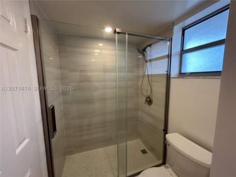 3550 NE 169th St 304, North Miami Beach FL - photo 7 of 36