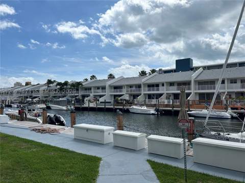 3550 NE 169th St 304, North Miami Beach FL - photo 8 of 36