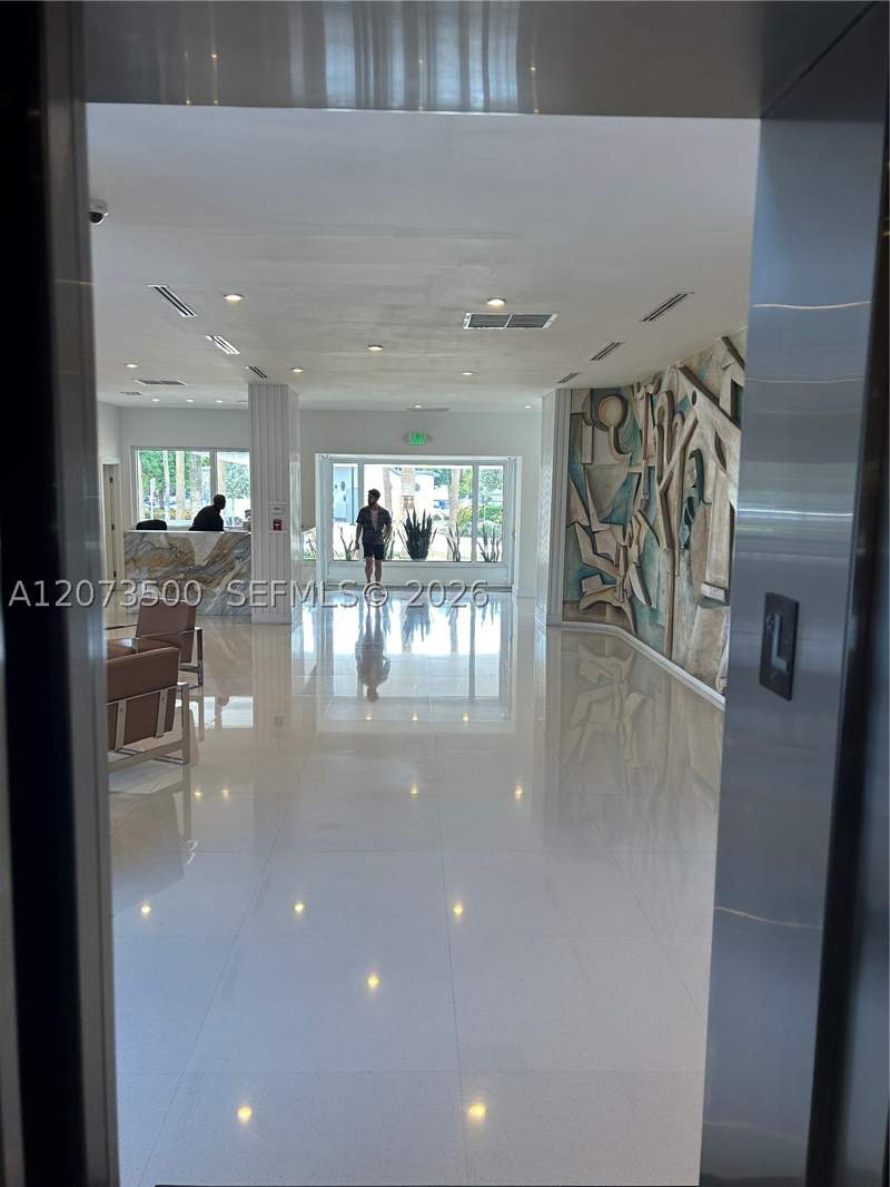 1 bedroom Condominium at 6450 Collins Ave 707, Ocean Park Condo, Miami Beach — photo 3