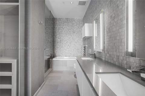 88 SW 7th St 4006, Miami FL - photo 17 of 33