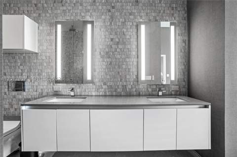 88 SW 7th St 4006, Miami FL - photo 18 of 33