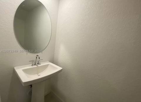 2810 NW 181st St, Miami Gardens FL - photo 10 of 13