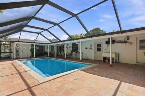 20001 Ranch Rd, Cutler Bay FL - photo 7 of 36
