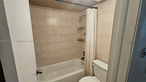 8000 SW 149th Ave A411, Miami FL - photo 7 of 17