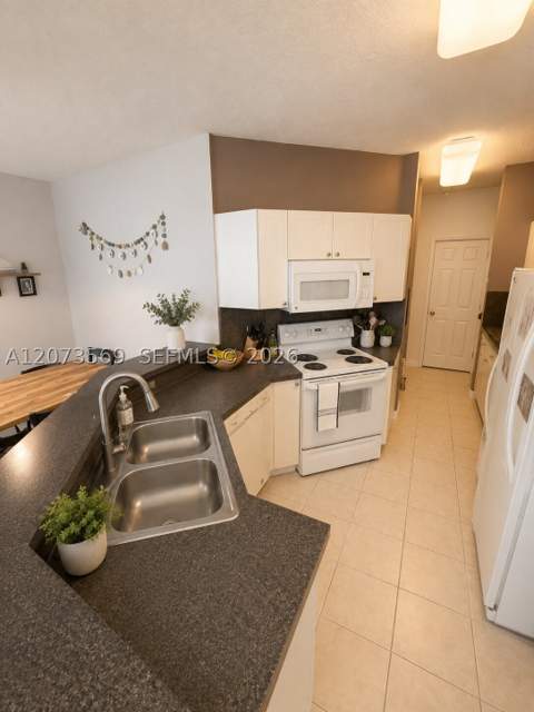 12244 SW 123rd Pl, Miami FL - photo 8 of 28