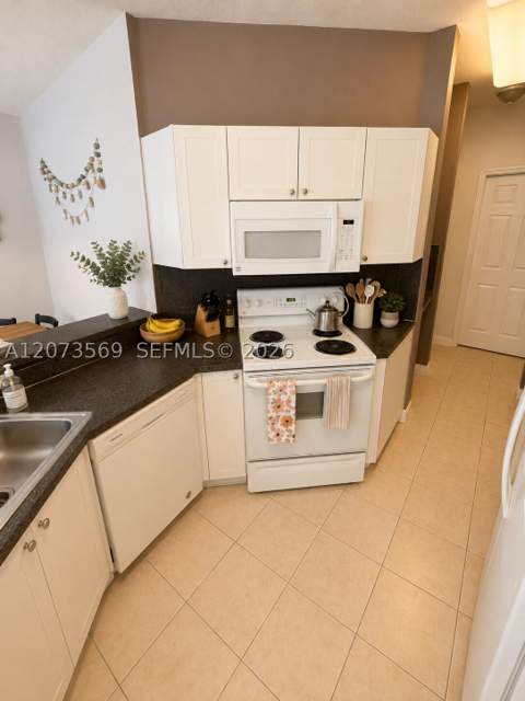 12244 SW 123rd Pl, Miami FL - photo 9 of 28
