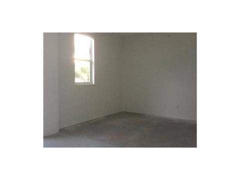 31 SE 5th Street 202, Miami FL - photo 8 of 17