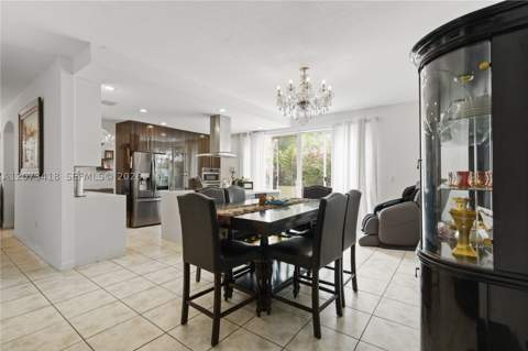 8741 NW 110th Ave, Doral FL - photo 13 of 53