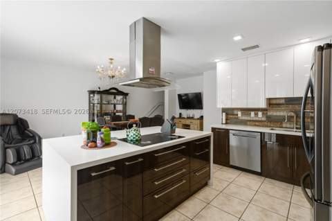 8741 NW 110th Ave, Doral FL - photo 17 of 53