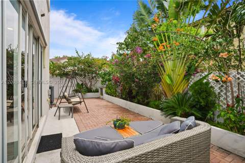 8741 NW 110th Ave, Doral FL - photo 20 of 53