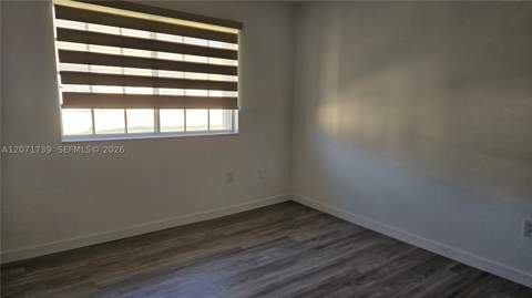 6758 NW 182nd St 101, Hialeah FL - photo 10 of 15