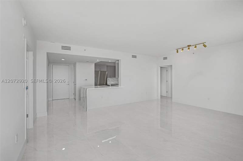 3 bedroom Condominium at 2775 NE 187th St 514, Venture At Aventura West, Aventura — photo 5