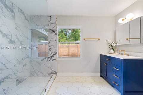 10650 NE 11th Ct, Miami Shores FL - photo 16 of 29