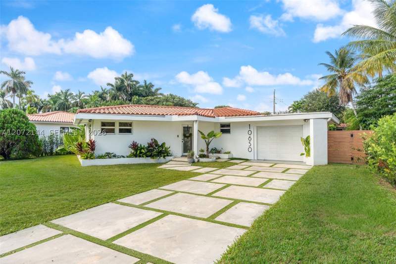 3 bedroom SingleFamilyResidence at 10650 NE 11th Ct, Miami Shores Estates, Miami Shores — photo 2